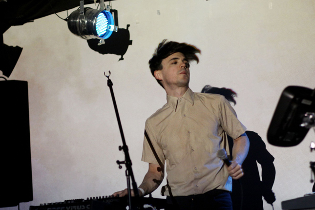 20131106-automelodi-gozsdu-mano-klub17.jpg