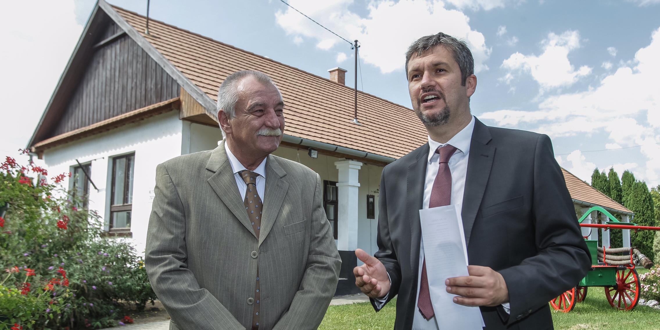 Forrás: LMP Sajtó